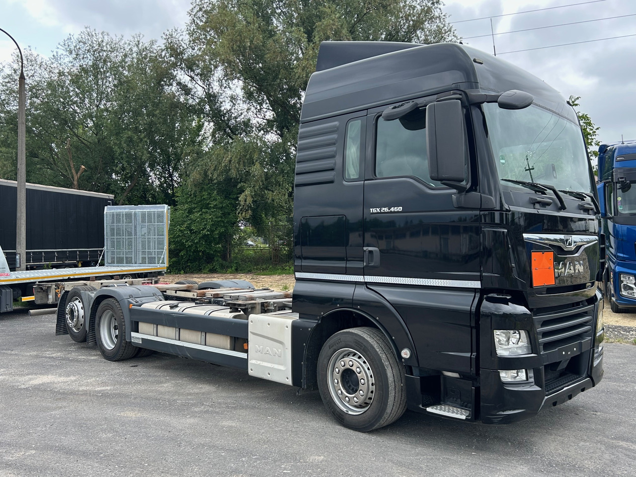 MAN TGX 26.460 / ACC / BDF MULTI / E6 / LOWDECK - Podvozek s kabinou: obrázek 2 MAN TGX 26.460 / ACC / BDF MULTI / E6 / LOWDECK - Podvozek s kabinou: obrázek 2