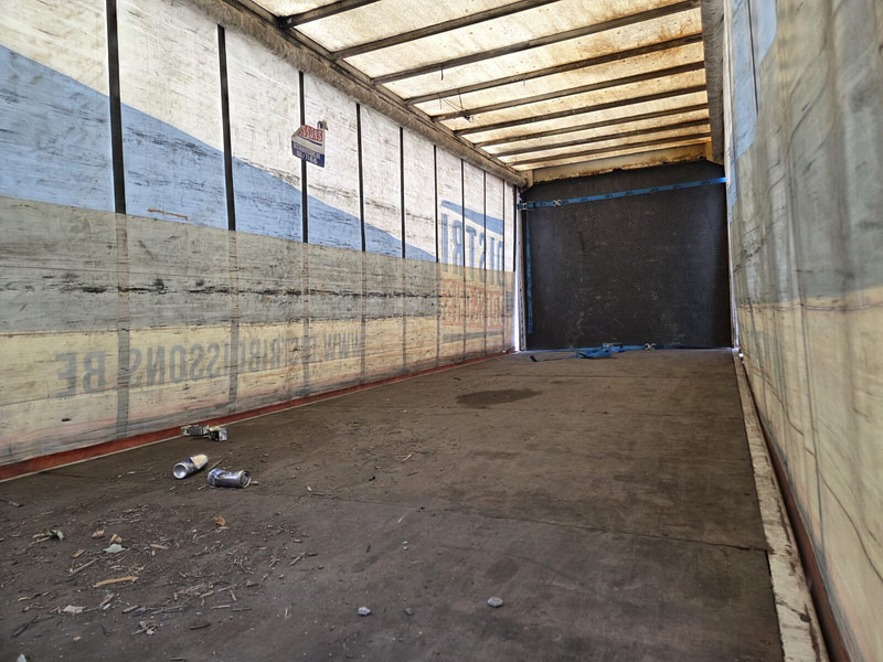 DAF LF55 250 - Plachtový nákladní auto: obrázek 3 DAF LF55 250 - Plachtový nákladní auto: obrázek 3