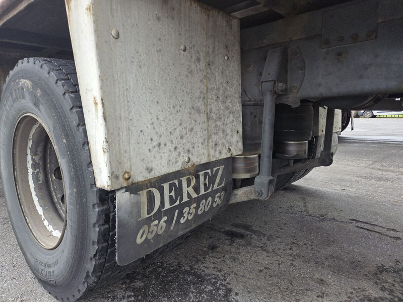 DAF LF55 250 - Plachtový nákladní auto: obrázek 4 DAF LF55 250 - Plachtový nákladní auto: obrázek 4