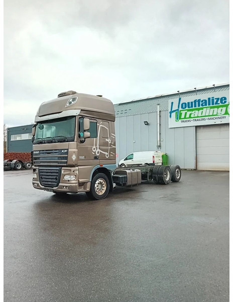 DAF XF 105.510 6x2 - Podvozek s kabinou: obrázek 2 DAF XF 105.510 6x2 - Podvozek s kabinou: obrázek 2