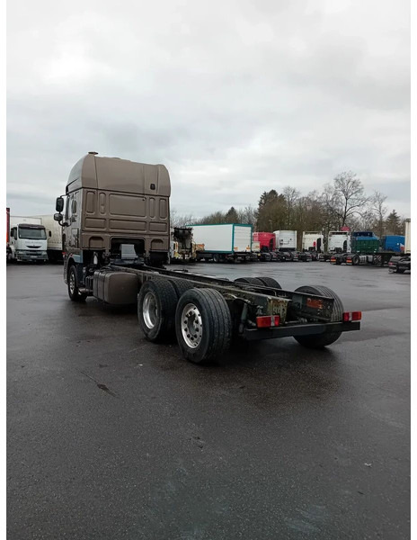 DAF XF 105.510 6x2 - Podvozek s kabinou: obrázek 3 DAF XF 105.510 6x2 - Podvozek s kabinou: obrázek 3