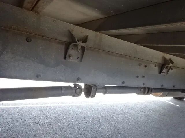 Skříňový nákladní auto Renault Midlum 270 dxi - manual gearbox / steel suspension lames: obrázek 6 Skříňový nákladní auto Renault Midlum 270 dxi - manual gearbox / steel suspension lames: obrázek 6