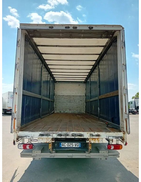 Renault Midlum 280 dxi - manual gearbox / steel suspension lames - Plachtový nákladní auto: obrázek 3 Renault Midlum 280 dxi - manual gearbox / steel suspension lames - Plachtový nákladní auto: obrázek 3