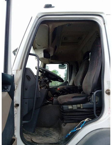 Renault Premium 320 6x2 - Vůz na odvoz odpadků: obrázek 5 Renault Premium 320 6x2 - Vůz na odvoz odpadků: obrázek 5