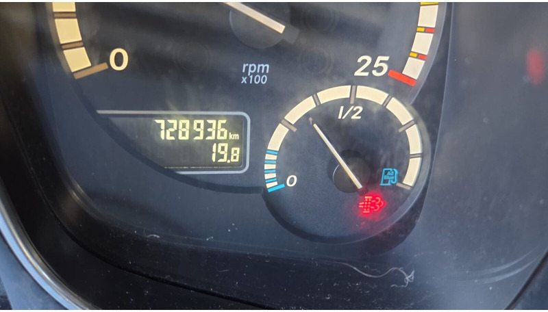 Mercedes-Benz Actros 1848 - Voith Retarder - Tahač: obrázek 5 Mercedes-Benz Actros 1848 - Voith Retarder - Tahač: obrázek 5