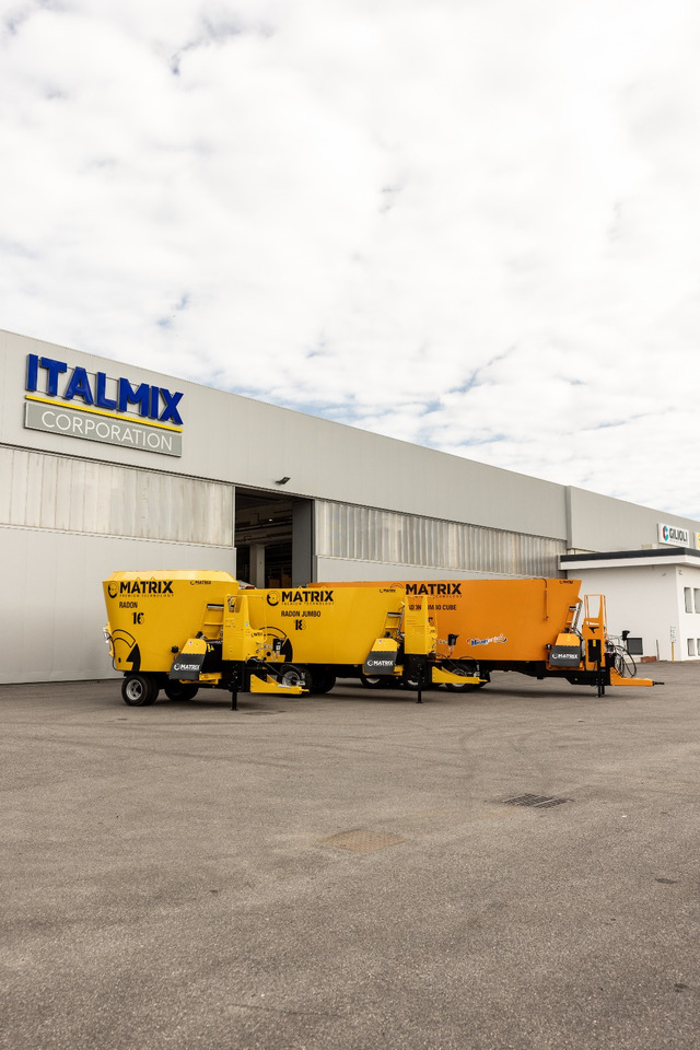 ITALMIX radon-jumbo-cube - Krmný míchací vůz: obrázek 1 ITALMIX radon-jumbo-cube - Krmný míchací vůz: obrázek 1