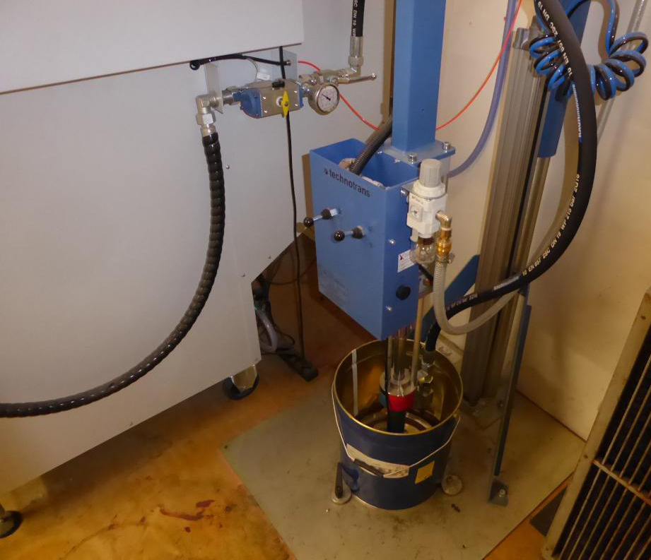 DR GRAPHICS SPOT COLOR MASTER Colour dosing system for special colours with additional hobbock pump Technotrans TBA 25-189 - Tiskařský stroj: obrázek 3 DR GRAPHICS SPOT COLOR MASTER Colour dosing system for special colours with additional hobbock pump Technotrans TBA 25-189 - Tiskařský stroj: obrázek 3