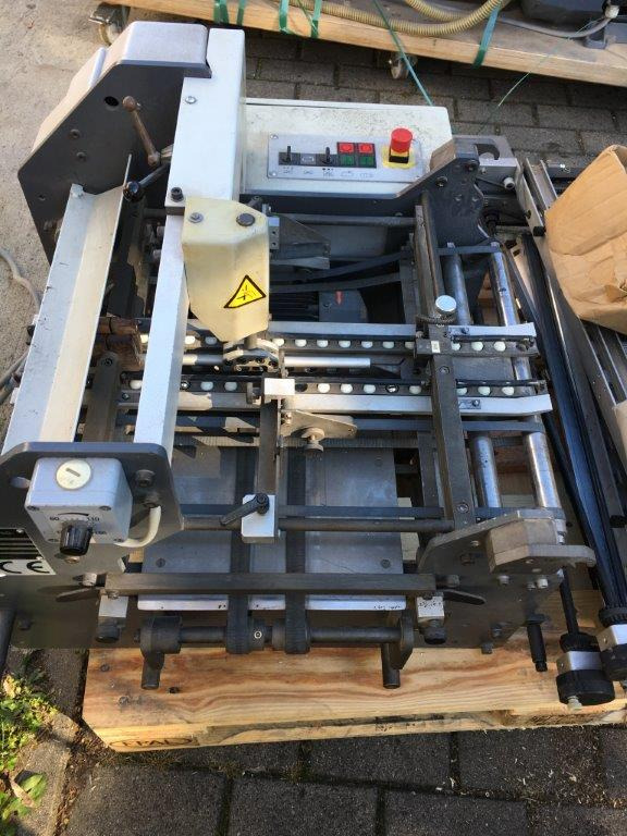 Heidelberg steel KBi 1-36 hook-in cross-fold unit - Skládací stroj: obrázek 3 Heidelberg steel KBi 1-36 hook-in cross-fold unit - Skládací stroj: obrázek 3