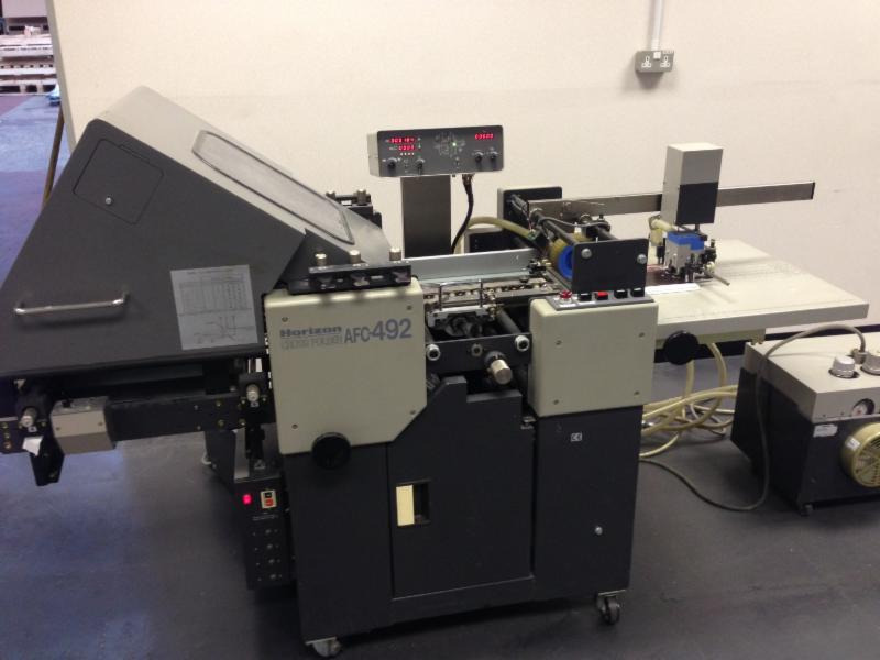 Horizon AFC-492sc 2 buckle plate folders with sword folding unit, perforating and creasing - Skládací stroj: obrázek 1 Horizon AFC-492sc 2 buckle plate folders with sword folding unit, perforating and creasing - Skládací stroj: obrázek 1