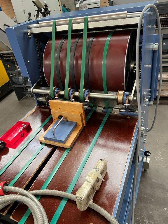 Vertical sheet press delivery MBO SBAP 46 ME - Skládací stroj: obrázek 4 Vertical sheet press delivery MBO SBAP 46 ME - Skládací stroj: obrázek 4