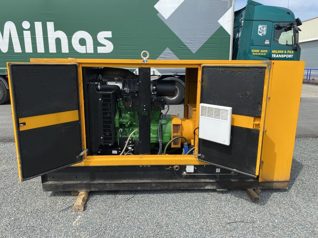 SDMO 80 kVa John Deere - Elektrický generátor: obrázek 5 SDMO 80 kVa John Deere - Elektrický generátor: obrázek 5