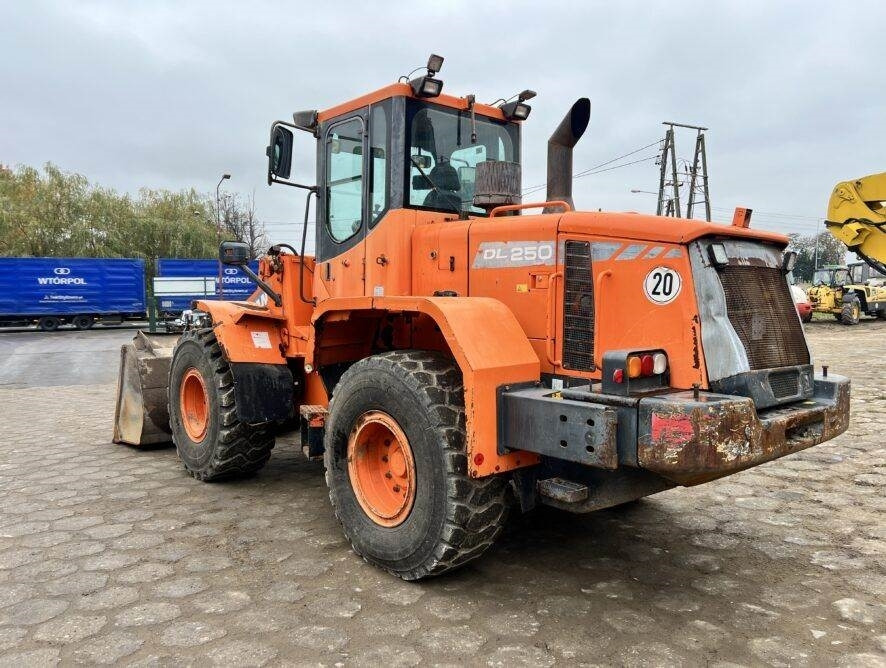 Doosan DL250 - Kolový nakladač: obrázek 4 Doosan DL250 - Kolový nakladač: obrázek 4
