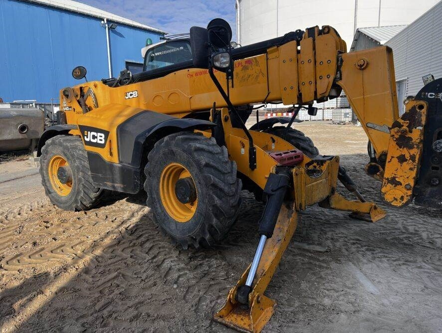 JCB 540-170 - Teleskopický manipulátor: obrázek 4 JCB 540-170 - Teleskopický manipulátor: obrázek 4