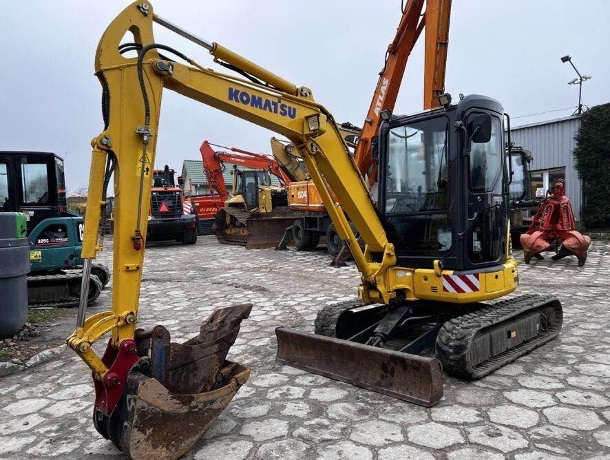 Komatsu PC35 MR-3 - Mini rýpadlo: obrázek 1 Komatsu PC35 MR-3 - Mini rýpadlo: obrázek 1