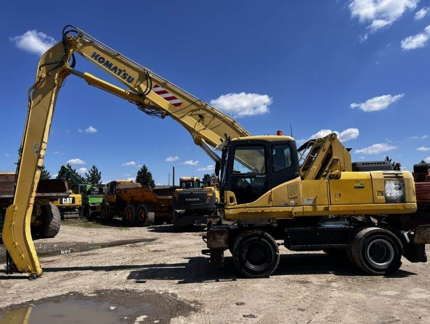 Komatsu PW220MH MH - Překládkové rypadlo: obrázek 1 Komatsu PW220MH MH - Překládkové rypadlo: obrázek 1