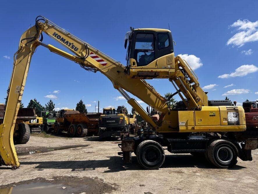 Komatsu PW220MH MH - Překládkové rypadlo: obrázek 2 Komatsu PW220MH MH - Překládkové rypadlo: obrázek 2