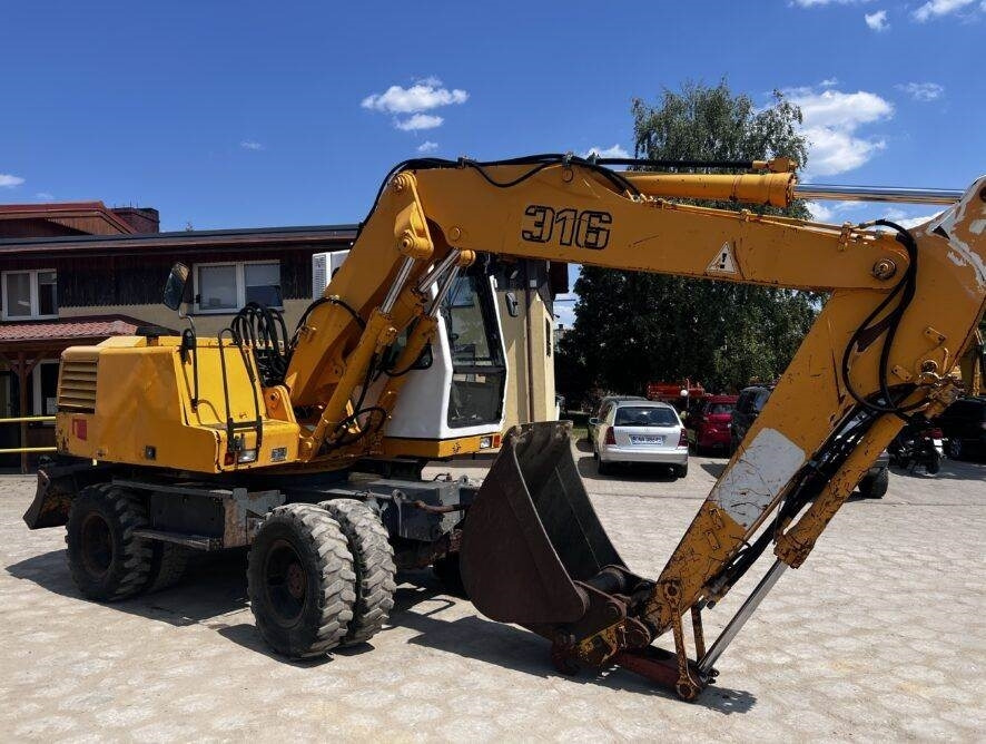 Liebherr A316 - Kolesové rýpadlo: obrázek 2 Liebherr A316 - Kolesové rýpadlo: obrázek 2