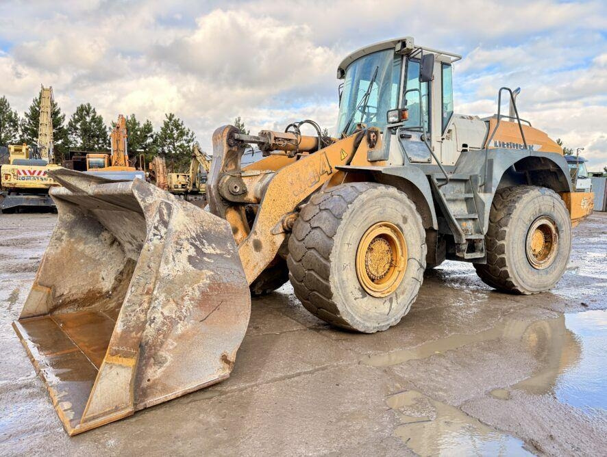 Liebherr L564 - Kolový nakladač: obrázek 3 Liebherr L564 - Kolový nakladač: obrázek 3