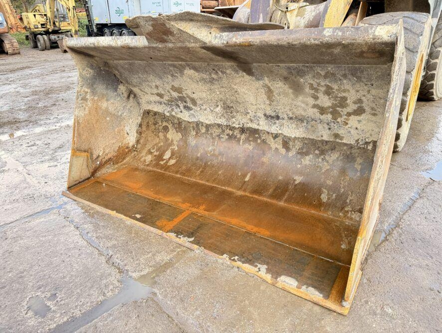 Liebherr L564 - Kolový nakladač: obrázek 4 Liebherr L564 - Kolový nakladač: obrázek 4