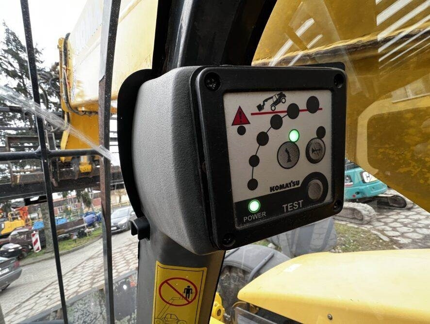 Stavební technika Komatsu WH714 H kosz: obrázek 11
