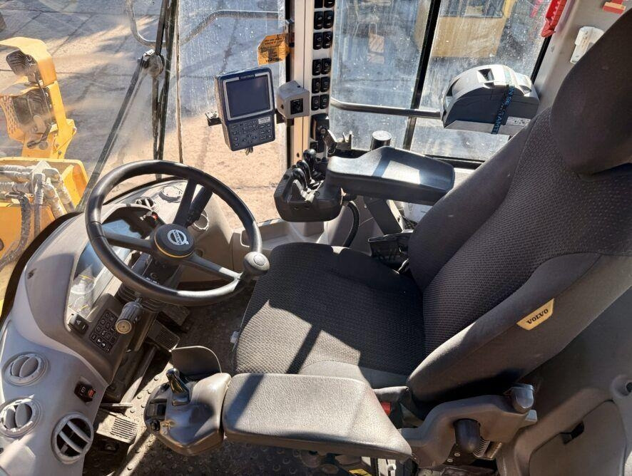 Volvo L110H  - Kolový nakladač: obrázek 4 Volvo L110H  - Kolový nakladač: obrázek 4