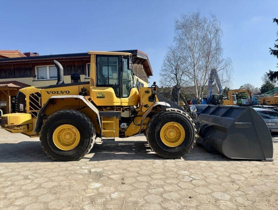 Volvo L120F - Kolový nakladač: obrázek 5 Volvo L120F - Kolový nakladač: obrázek 5