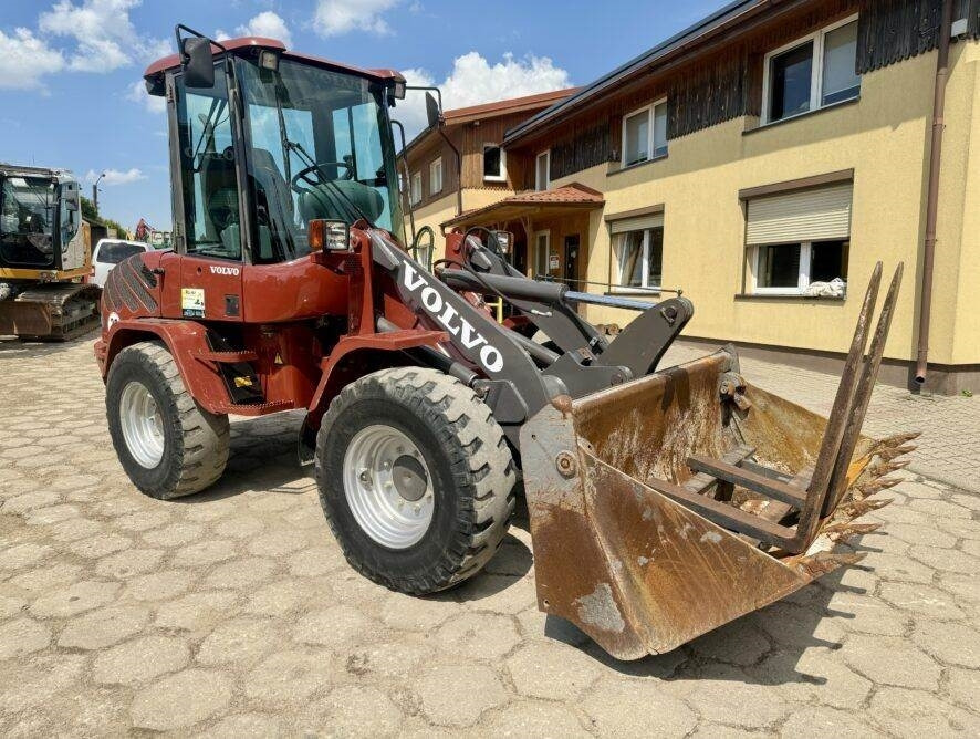 Kolový nakladač Volvo L30B Pro: obrázek 7