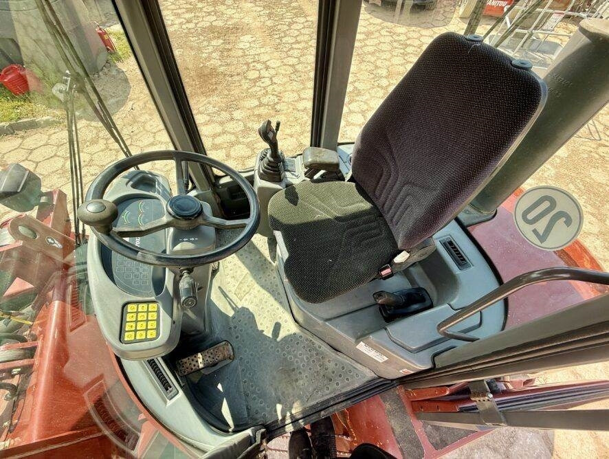 Kolový nakladač Volvo L30B Pro: obrázek 17