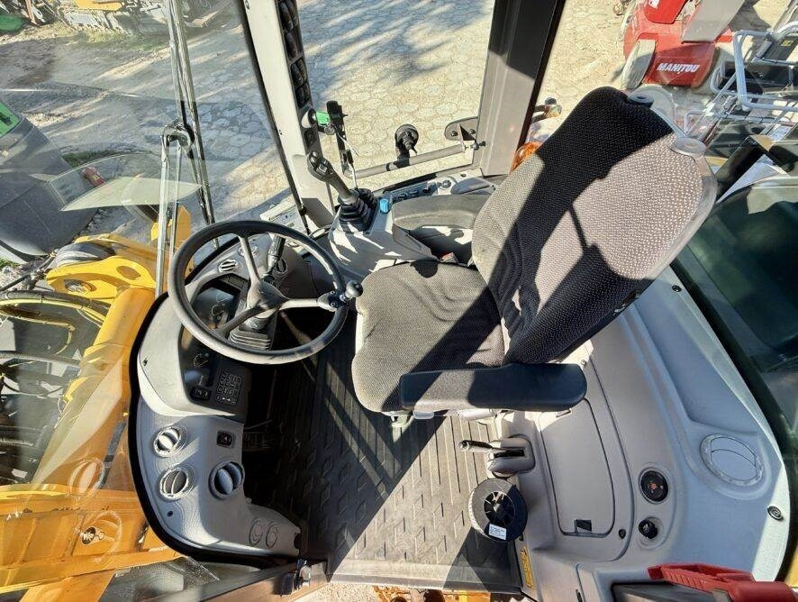 Kolový nakladač Volvo L45G TP: obrázek 22