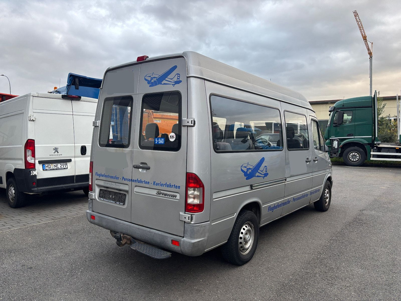 Mercedes-Benz 211 CDI 9 Sitze - Mikrobus: obrázek 4 Mercedes-Benz 211 CDI 9 Sitze - Mikrobus: obrázek 4