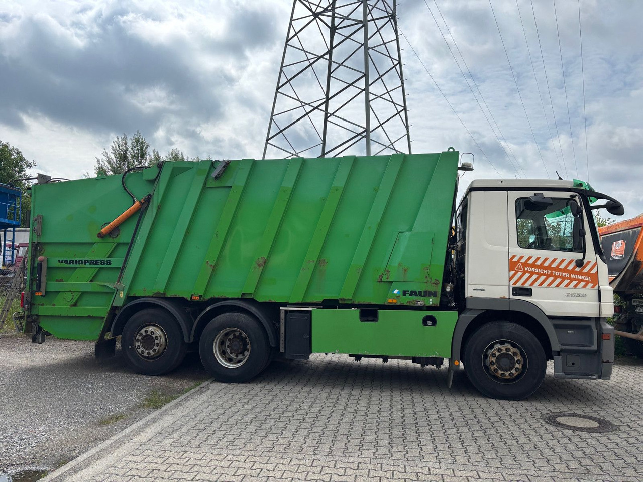 Mercedes-Benz 2532L EU5/Zöller Schüttung/VarioPress/Blatt-Luft - Vůz na odvoz odpadků: obrázek 2 Mercedes-Benz 2532L EU5/Zöller Schüttung/VarioPress/Blatt-Luft - Vůz na odvoz odpadků: obrázek 2