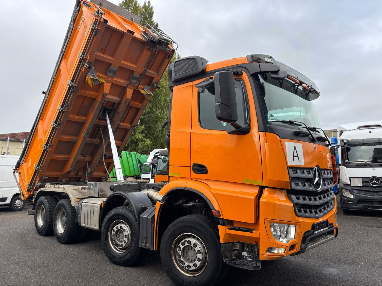 Mercedes-Benz Arocs 3248 8x4 MP5 Bordmatik/Klima/Plane - Sklápěč: obrázek 4 Mercedes-Benz Arocs 3248 8x4 MP5 Bordmatik/Klima/Plane - Sklápěč: obrázek 4