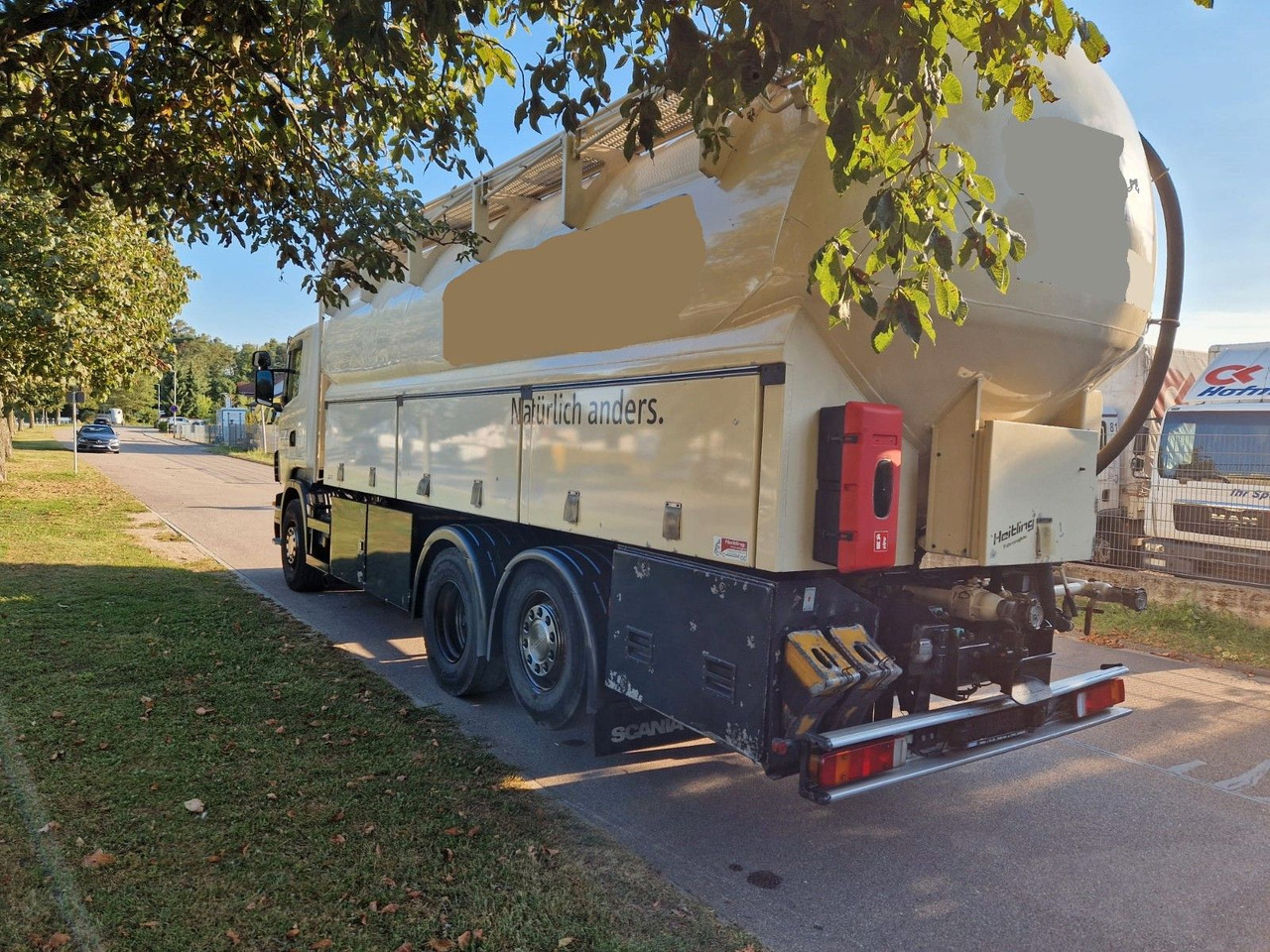 Scania R440 31m³ SILO 4 Kammer/Retarder/Kompressor/Lift - Cisternové vozidlo: obrázek 4 Scania R440 31m³ SILO 4 Kammer/Retarder/Kompressor/Lift - Cisternové vozidlo: obrázek 4