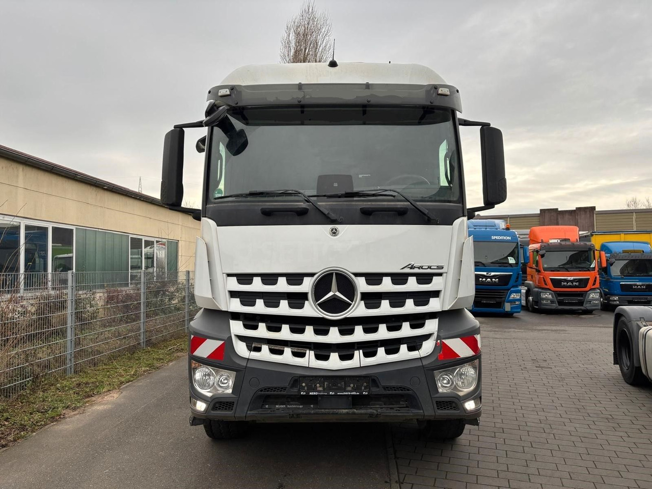 Mercedes-Benz MP V 1845 4x4/Retarder/Kipphydraulik - Tahač: obrázek 4 Mercedes-Benz MP V 1845 4x4/Retarder/Kipphydraulik - Tahač: obrázek 4