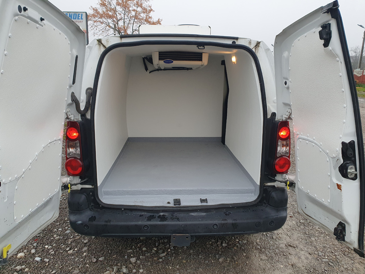 CITROËN Berlingo long chlodnia mroznia carrier Klima euro6 - Chladící dodávka: obrázek 2 CITROËN Berlingo long chlodnia mroznia carrier Klima euro6 - Chladící dodávka: obrázek 2