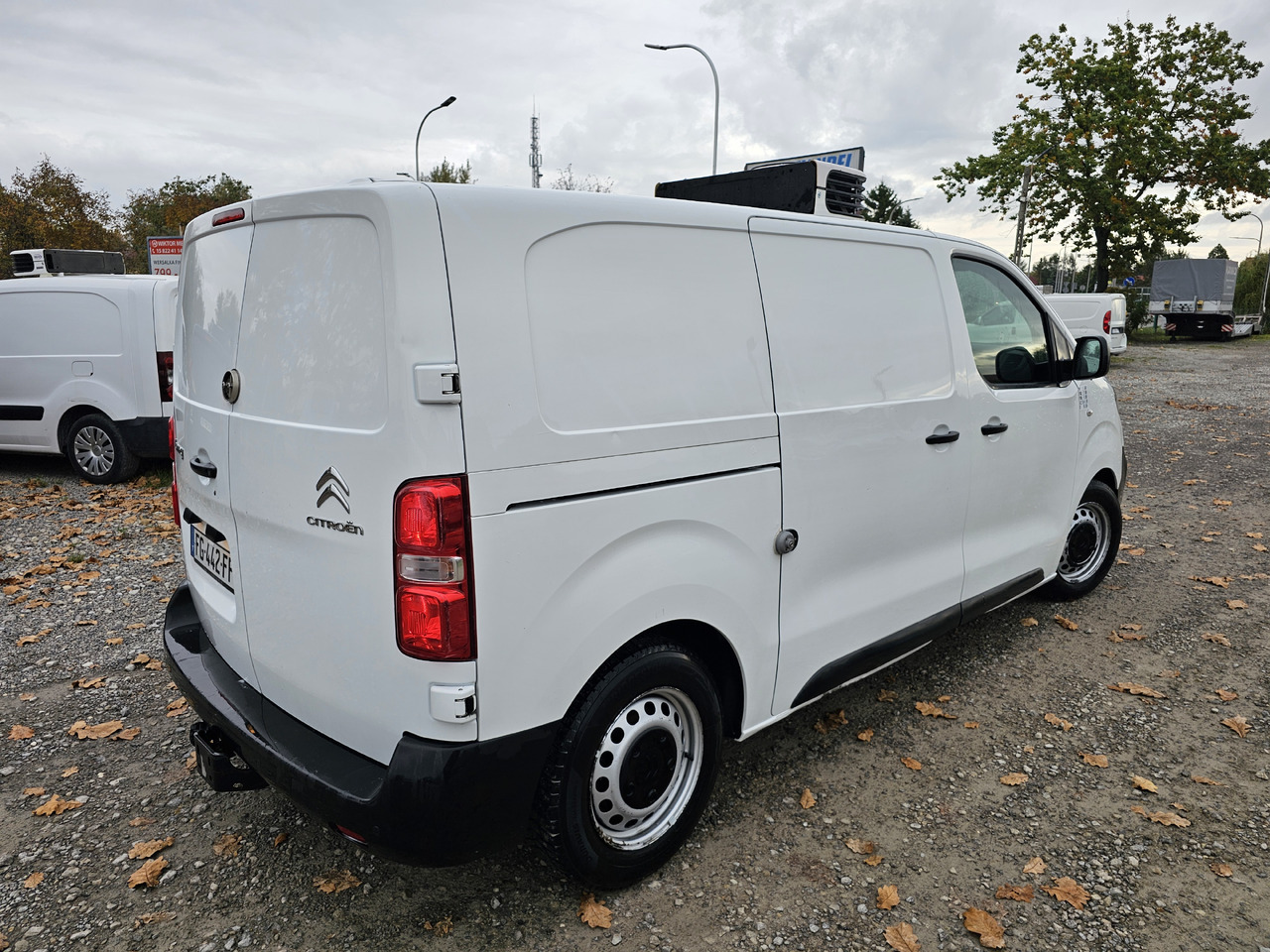 Citroen JUMPY CHLODNIA MROZNIA CARRIER+230V KLIMA NAVI EURO6 - Chladící dodávka: obrázek 4 Citroen JUMPY CHLODNIA MROZNIA CARRIER+230V KLIMA NAVI EURO6 - Chladící dodávka: obrázek 4