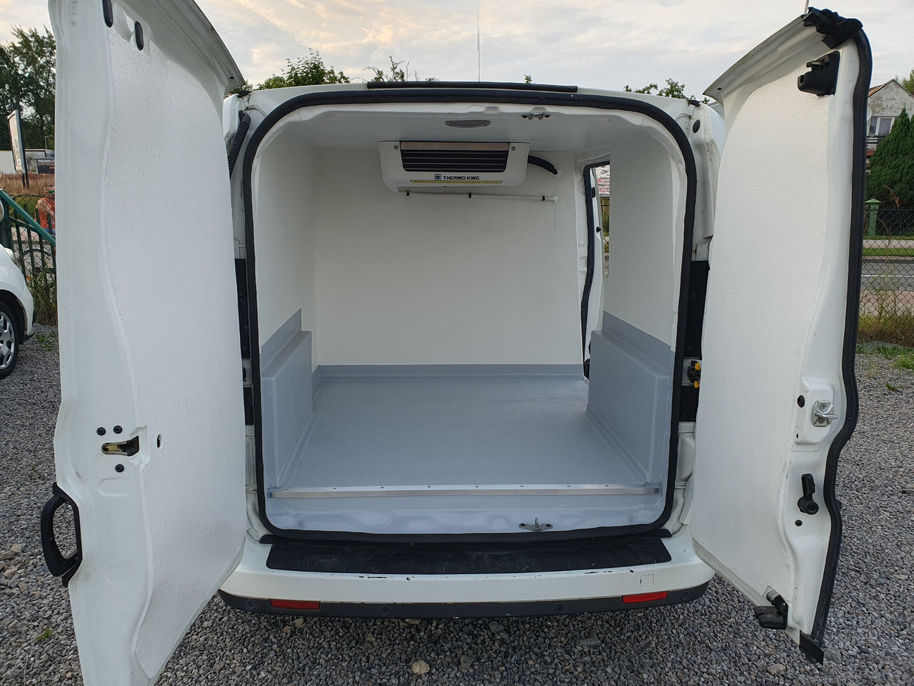 Chladící dodávka FIAT DOBLO CHLODNIA THERMOKING KLIMA EURO6 [ Copy ] [ Copy ]: obrázek 1