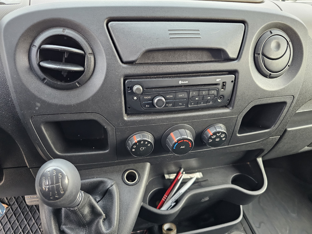 RENAULT MASTER 2.3 L3H2 CHLODNIA CARRIER KLIMA EURO5 - Chladící dodávka: obrázek 5 RENAULT MASTER 2.3 L3H2 CHLODNIA CARRIER KLIMA EURO5 - Chladící dodávka: obrázek 5