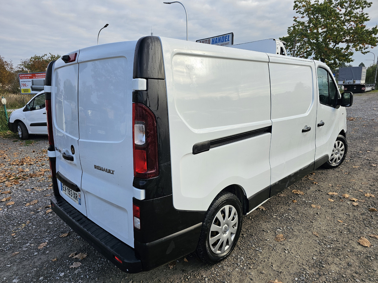 RENAULT TRAFIC MAXI LONG CHLODNIA MROZNIA CARRIER+230V KLIMA NAVI KAMERA EURO6 - Chladící dodávka: obrázek 5 RENAULT TRAFIC MAXI LONG CHLODNIA MROZNIA CARRIER+230V KLIMA NAVI KAMERA EURO6 - Chladící dodávka: obrázek 5