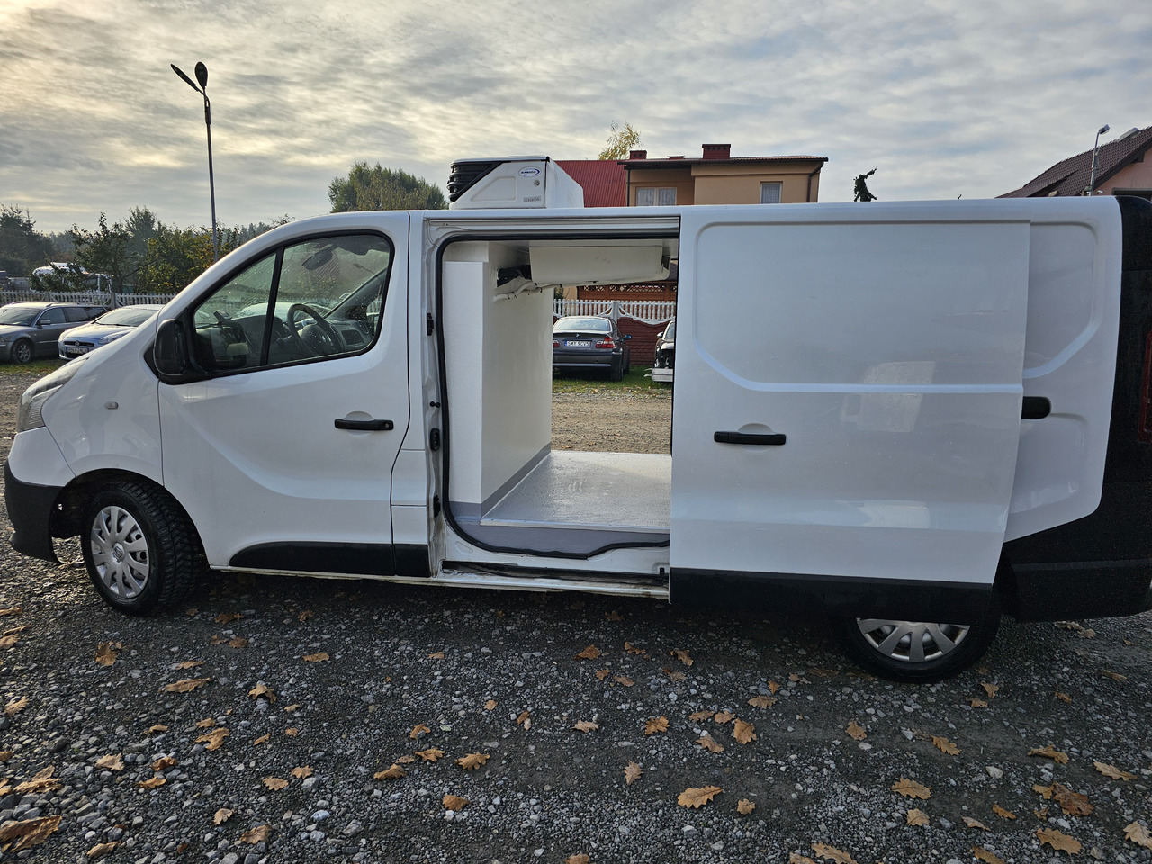 RENAULT TRAFIC MAXI LONG CHLODNIA MROZNIA CARRIER+230V KLIMA NAVI KAMERA EURO6 - Chladící dodávka: obrázek 3 RENAULT TRAFIC MAXI LONG CHLODNIA MROZNIA CARRIER+230V KLIMA NAVI KAMERA EURO6 - Chladící dodávka: obrázek 3