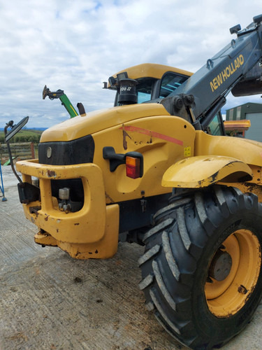 2000 New Holland LM420 - Teleskopický manipulátor: obrázek 4 2000 New Holland LM420 - Teleskopický manipulátor: obrázek 4