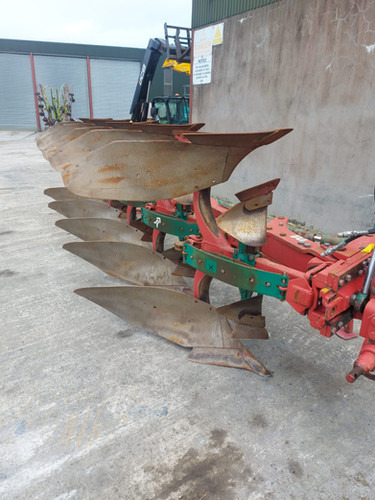 Kverneland ES 100-200-28 - Pluh: obrázek 1 Kverneland ES 100-200-28 - Pluh: obrázek 1