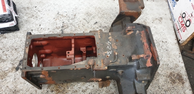 Case 3000, 4000 Series 4230 Transmission Housing 138340a1, 123060a1, 138339a1 - Transmise pro Traktor: obrázek 2 Case 3000, 4000 Series 4230 Transmission Housing 138340a1, 123060a1, 138339a1 - Transmise pro Traktor: obrázek 2