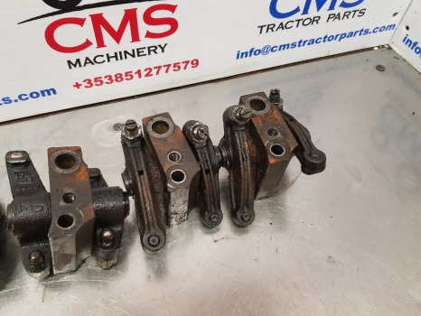 Case 5140 , 5000, Mx, Head Valve Mechanism Kit, Rocker Arm J910810 - Hlava válců: obrázek 5 Case 5140 , 5000, Mx, Head Valve Mechanism Kit, Rocker Arm J910810 - Hlava válců: obrázek 5