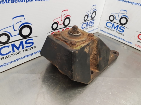 Case 5140, 5120, 5130, 5150, 5220, 5250, Cab Support Mounts 1531800c1 - Podvěs kabiny: obrázek 3 Case 5140, 5120, 5130, 5150, 5220, 5250, Cab Support Mounts 1531800c1 - Podvěs kabiny: obrázek 3