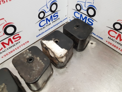 Case 5140, 5120, 5130, 5220, 5240, Engine Valve Cover Kit J928404 - Hlava válců: obrázek 5 Case 5140, 5120, 5130, 5220, 5240, Engine Valve Cover Kit J928404 - Hlava válců: obrázek 5