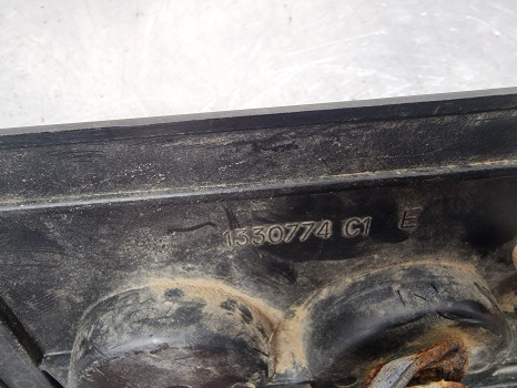Case 5140, 5120, 5130, Maxxum, Cab Interior Panel 1330774c1 - Kabina a interiér: obrázek 4 Case 5140, 5120, 5130, Maxxum, Cab Interior Panel 1330774c1 - Kabina a interiér: obrázek 4