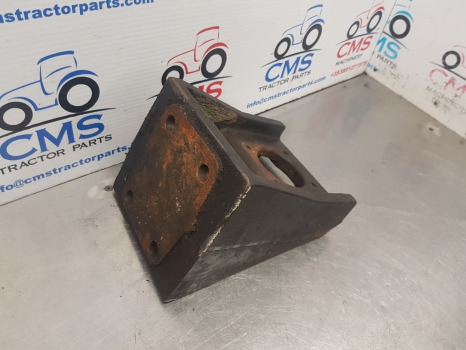 Case Maxxum 5120, 5140, 5130, 5240 Cab Front Support 1530867c1, 120205a2 - Podvěs kabiny: obrázek 3 Case Maxxum 5120, 5140, 5130, 5240 Cab Front Support 1530867c1, 120205a2 - Podvěs kabiny: obrázek 3