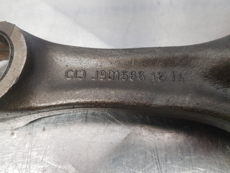 Case Maxxum 5140, 5120, 5130, 5240, Engine Conrod J925232, J901566 - Motor a díly: obrázek 3 Case Maxxum 5140, 5120, 5130, 5240, Engine Conrod J925232, J901566 - Motor a díly: obrázek 3