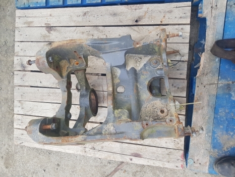 Přední náprava pro Traktor Claas 340cx Front Axle Support Housing Assy 2211200615; 0011200612; 0011200615: obrázek 6
